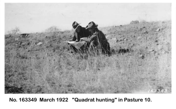 1922_03_xx_163349_Quadrat_hunting_in_past_10