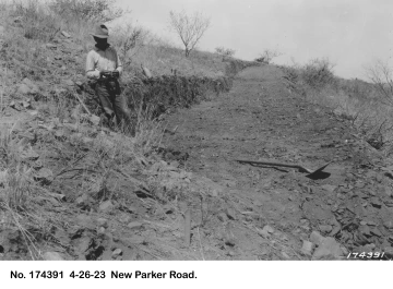1923_04_26_174391_New_Parker_Road