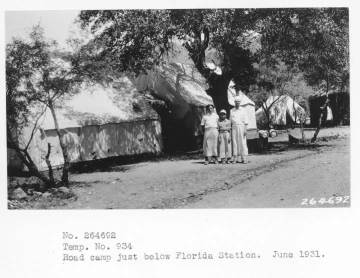1931_06_xx_Florida_road_camp