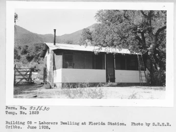 1935_06_xx_328630_Florida_Laborers_cabin