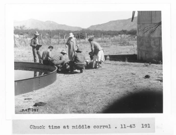 1943_11_xx_A43-191_mid_corral_chuck_time