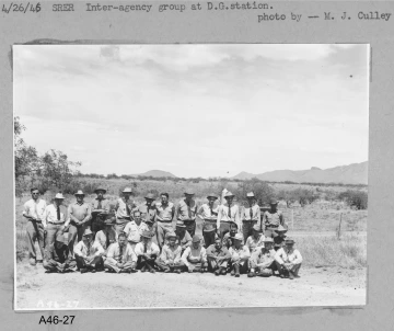 1946_04_26_A46-27_group_at_Des_Grs_sta